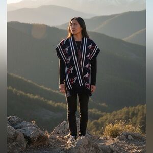 Vintage 70s Poncho Knit Boho Cape!